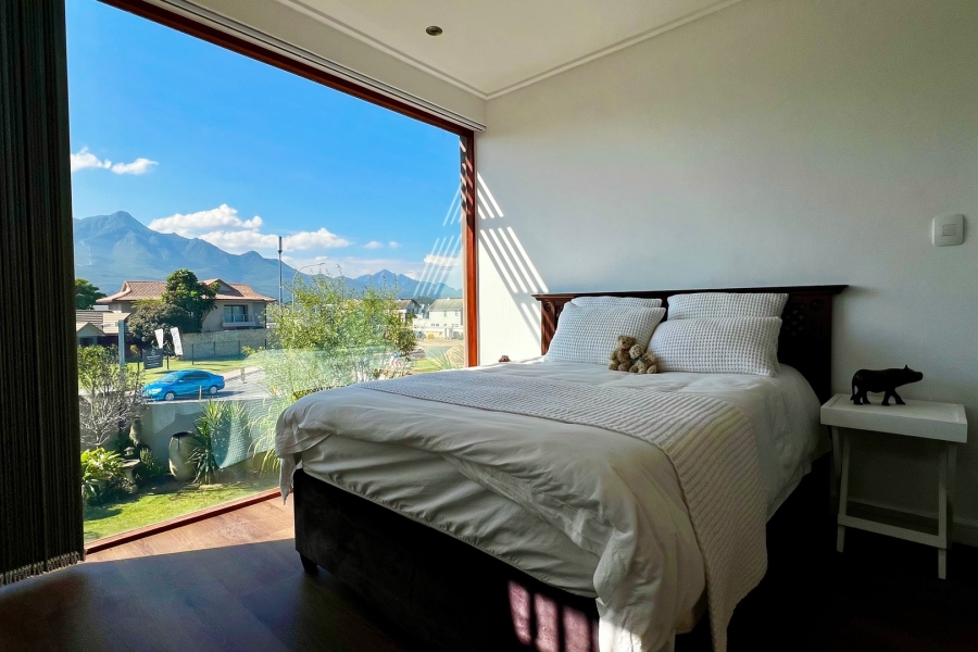 3 Bedroom Property for Sale in Earls Court Lifestyle Estate Western Cape